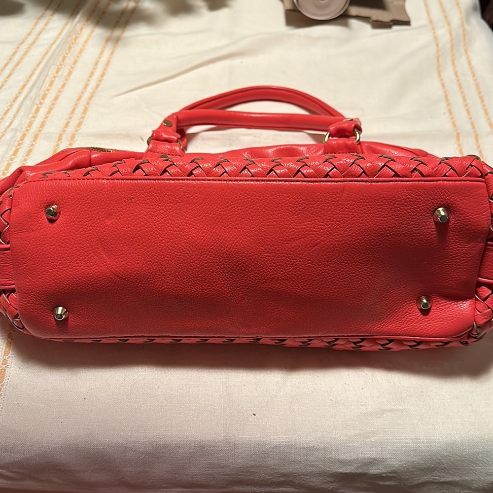 Handbag - Picture 2 of 4